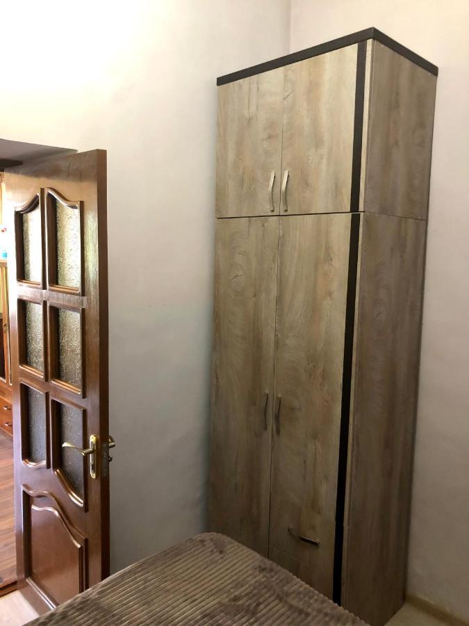 Goodhouse Apartment Yerevan Bagian luar foto
