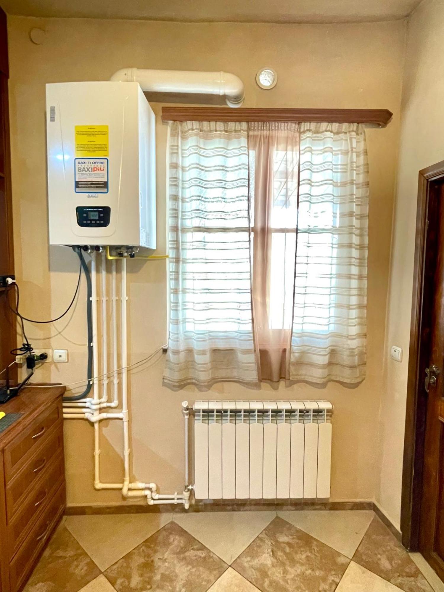 Goodhouse Apartment Yerevan Bagian luar foto